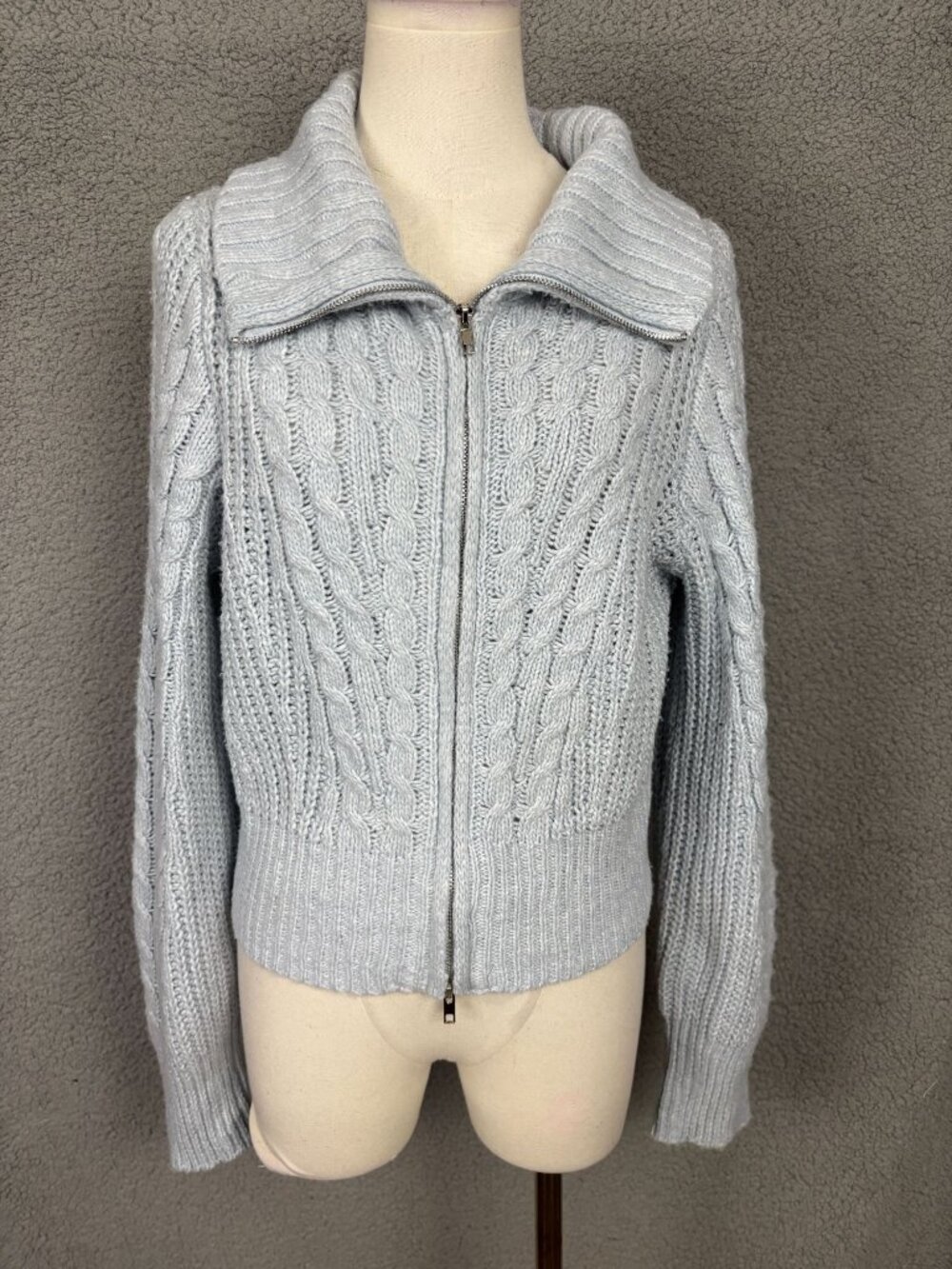 Hippie Rose Juniors' Cable-Knit Zip-Front Sweater - Blue Opal Size Large NWOT's.